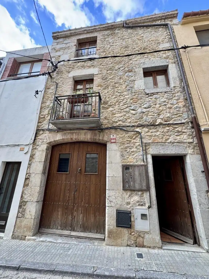Vista exterior de Casa o xalet en venda en Torroella de Montgrí amb Calefacció i Terrassa
