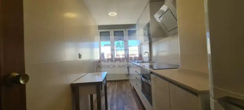 Cocina de Piso de alquiler en Zaragoza con Aire acondicionado, Calefacción y Trastero