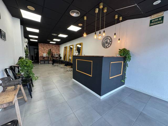 Local comercial en Alquiler en  VICENÇ JUAN I ROSSELLO en Son Dameto