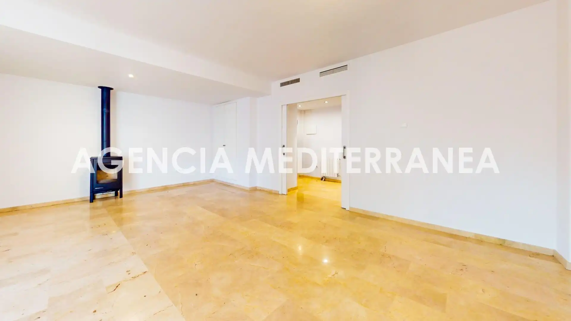 Casa adosada en venta en Calle PUIGCAMPANA, Casas Verdes