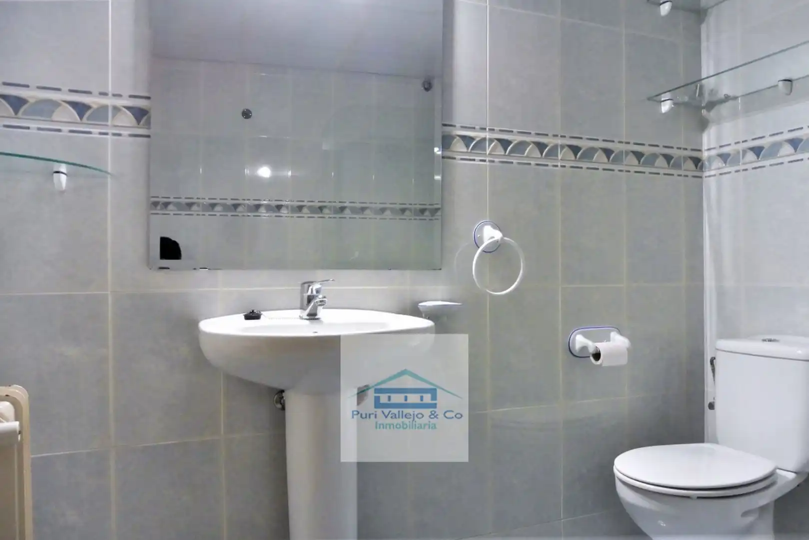Bany de Pis en venda en Córdoba amb Aire condicionat, Calefacció i Terrassa