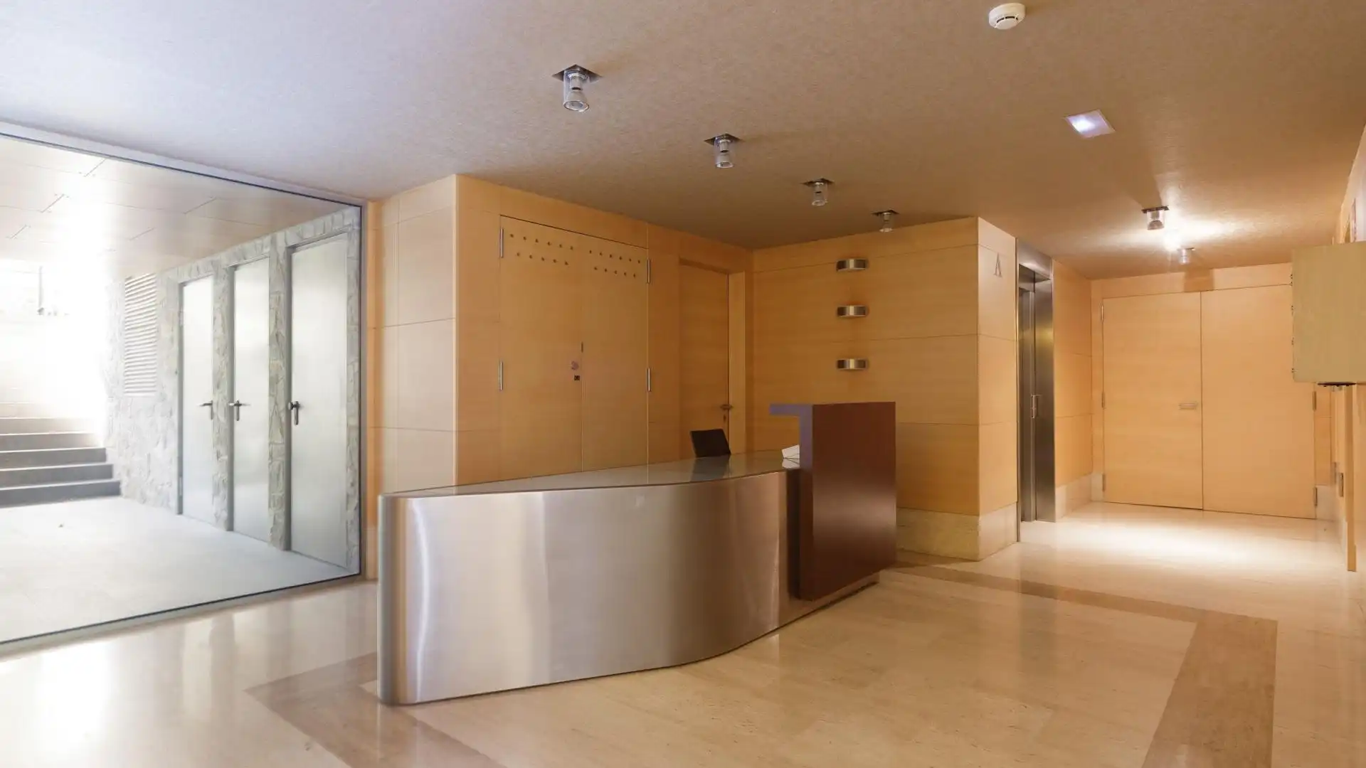 Flat for rent in Barcelona  with Private garden, Parquet flooring and Terrace