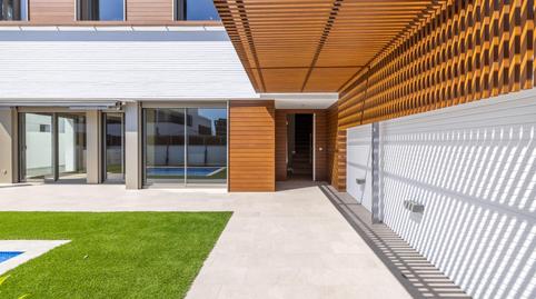 Foto 2 von Einfamilien-Reihenhaus zur Miete in Calle Poble Amazic, 71, Can Gambús, Sabadell