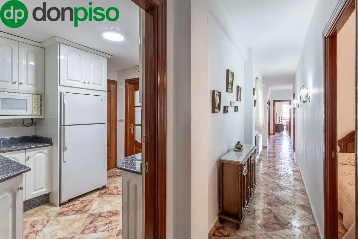Flat for sale in Granada  with Air Conditioner, Heating and Terrace