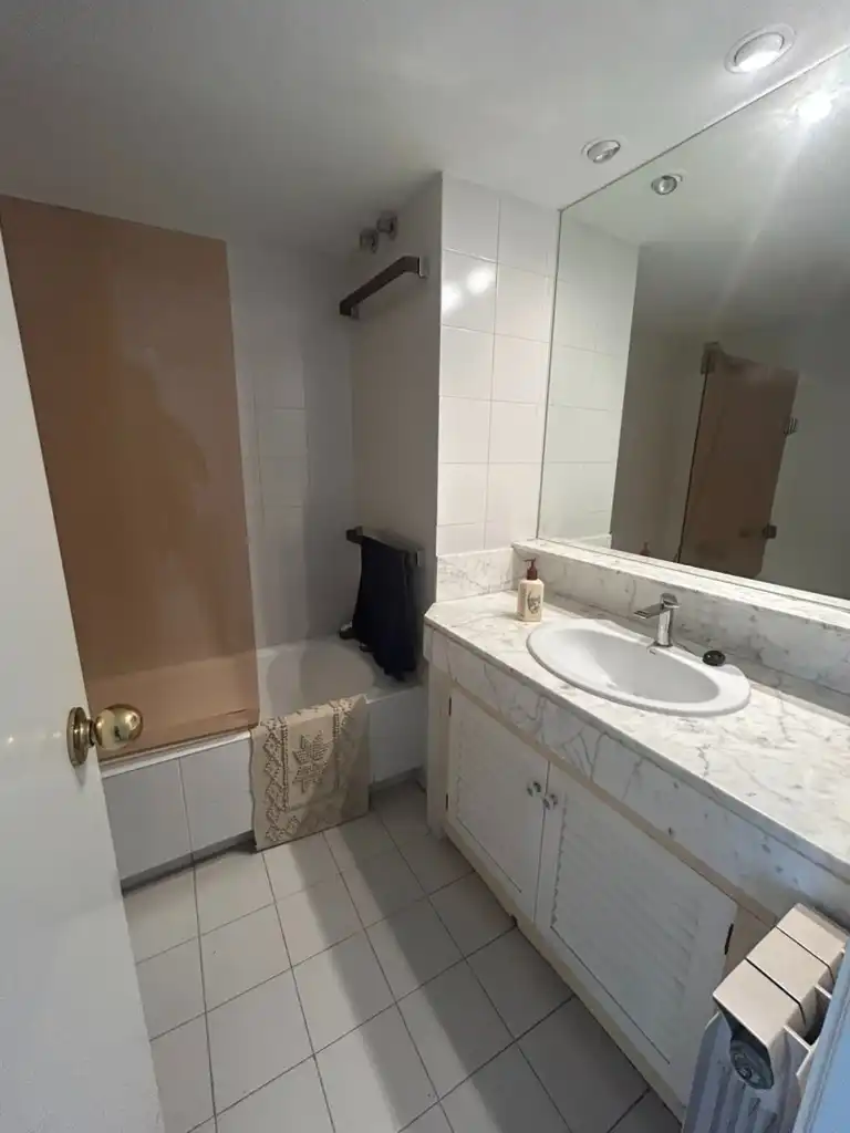 Baño de Piso de alquiler en Sant Vicenç de Montalt con Aire acondicionado, Calefacción y Terraza