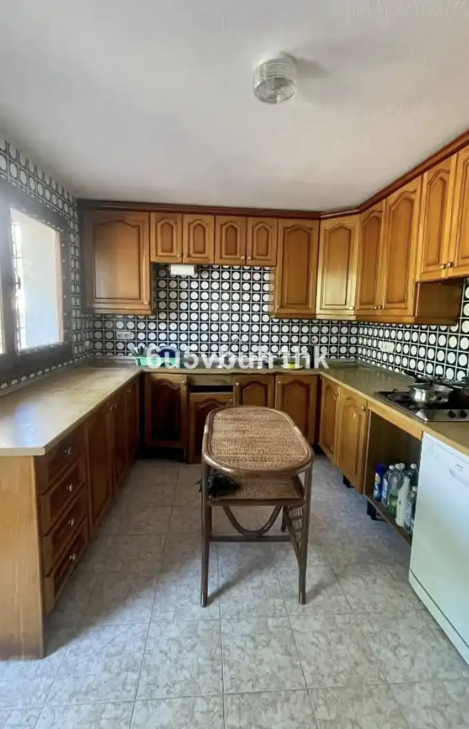 Chalet con piscina en venta en Calle Hungria 30B, imagen 9