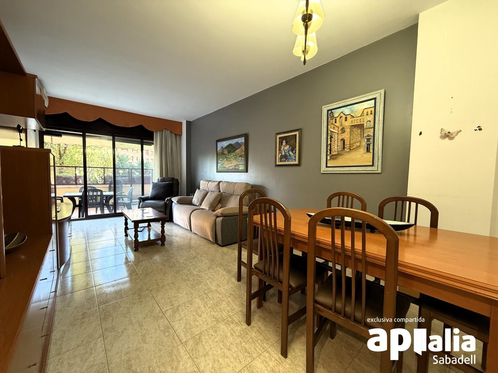 Sala d'estar de Pis en venda en Sabadell amb Aire condicionat, Calefacció i Terrassa