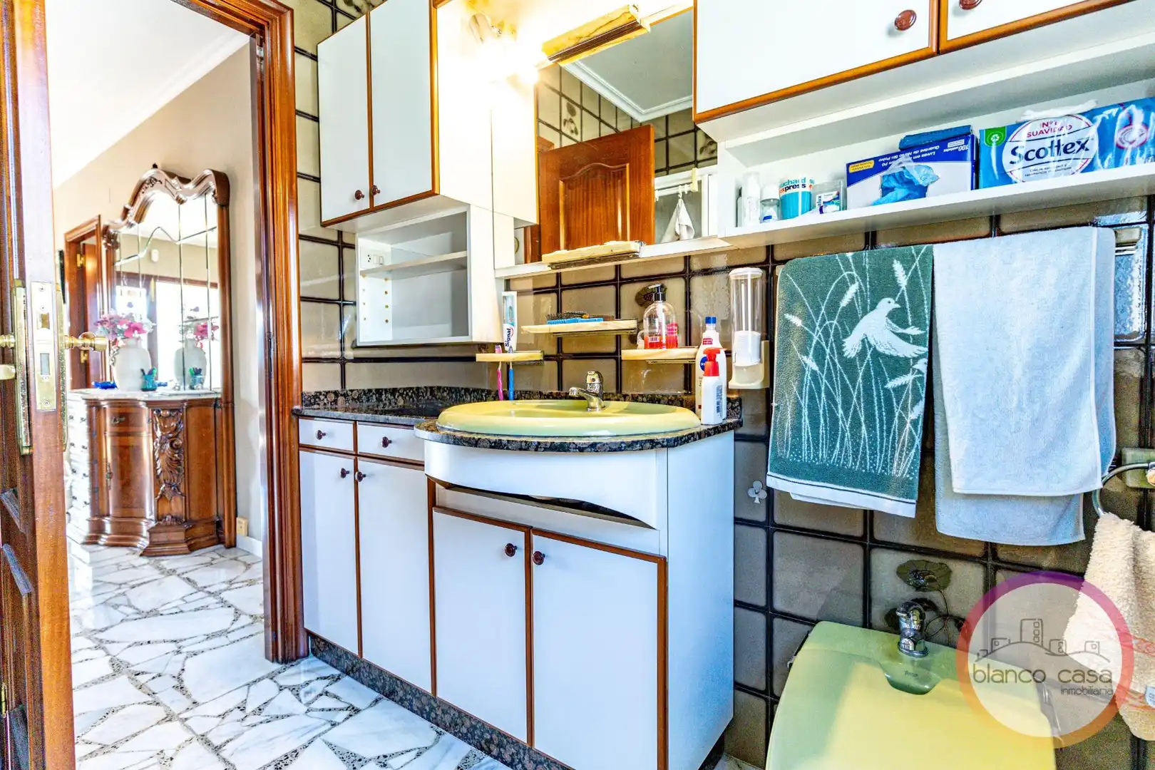Casa amb terrassa en venda a Carballo, imagen 47