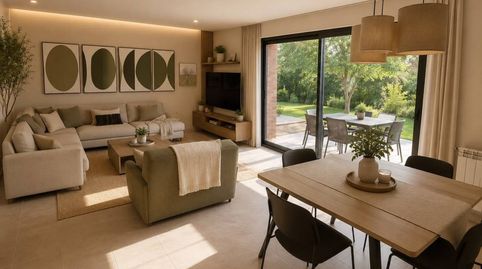 Foto 4 de Casa o xalet en venda a Calle Puigsacalm, Montilivi, Girona Capital
