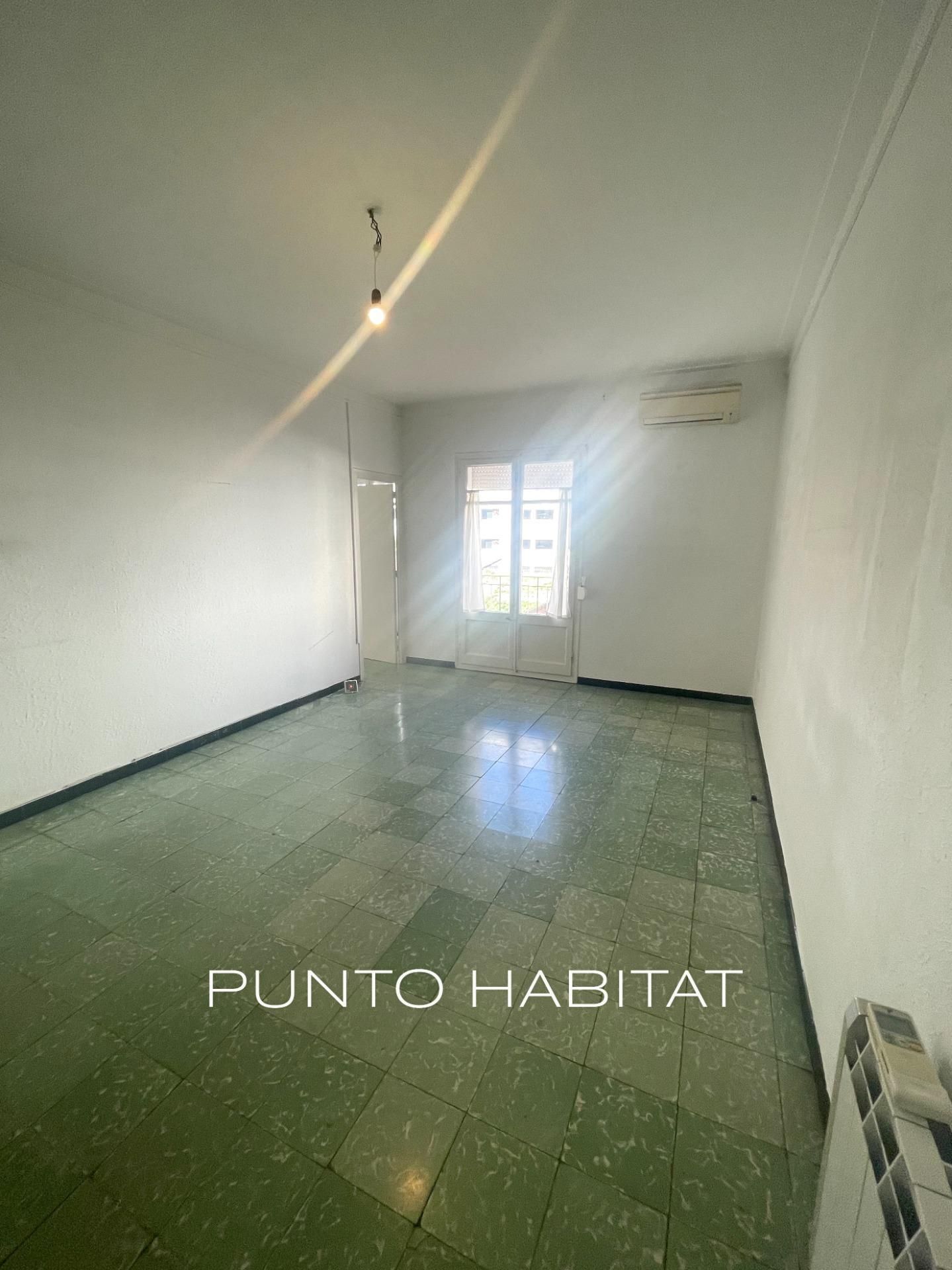 Bedroom of Flat for sale in  Barcelona Capital  with Air Conditioner, Heating and Balcony