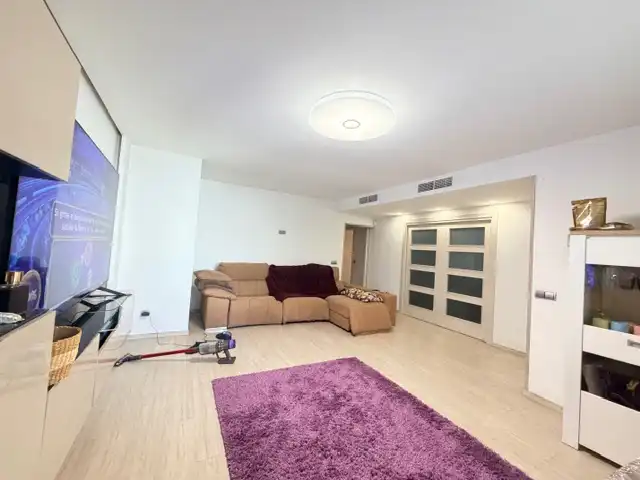 Living room of Houses for sale in Coslada  with Air Conditioner, Heating and Private garden