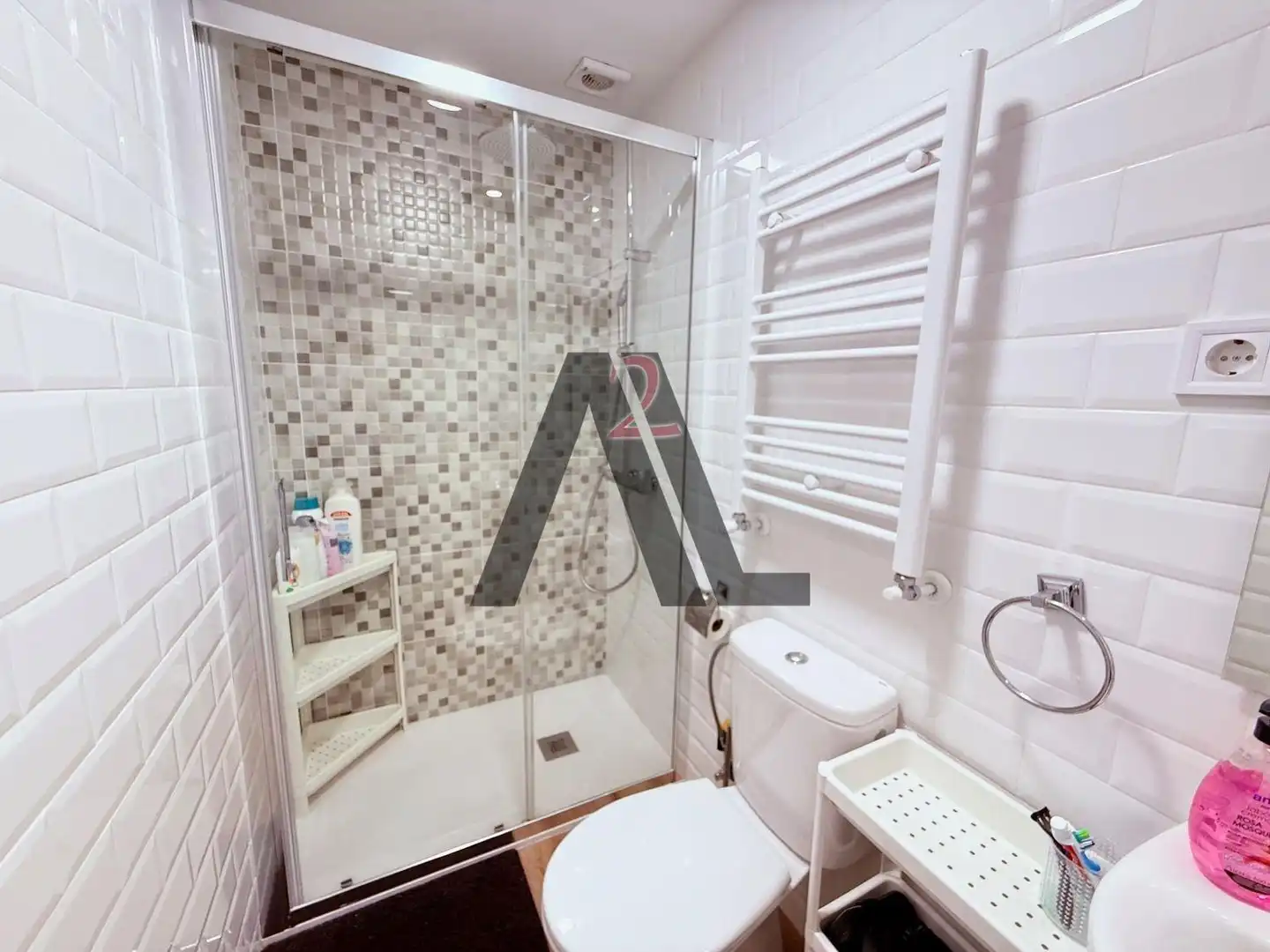Bathroom of Flat for share in Madrid
