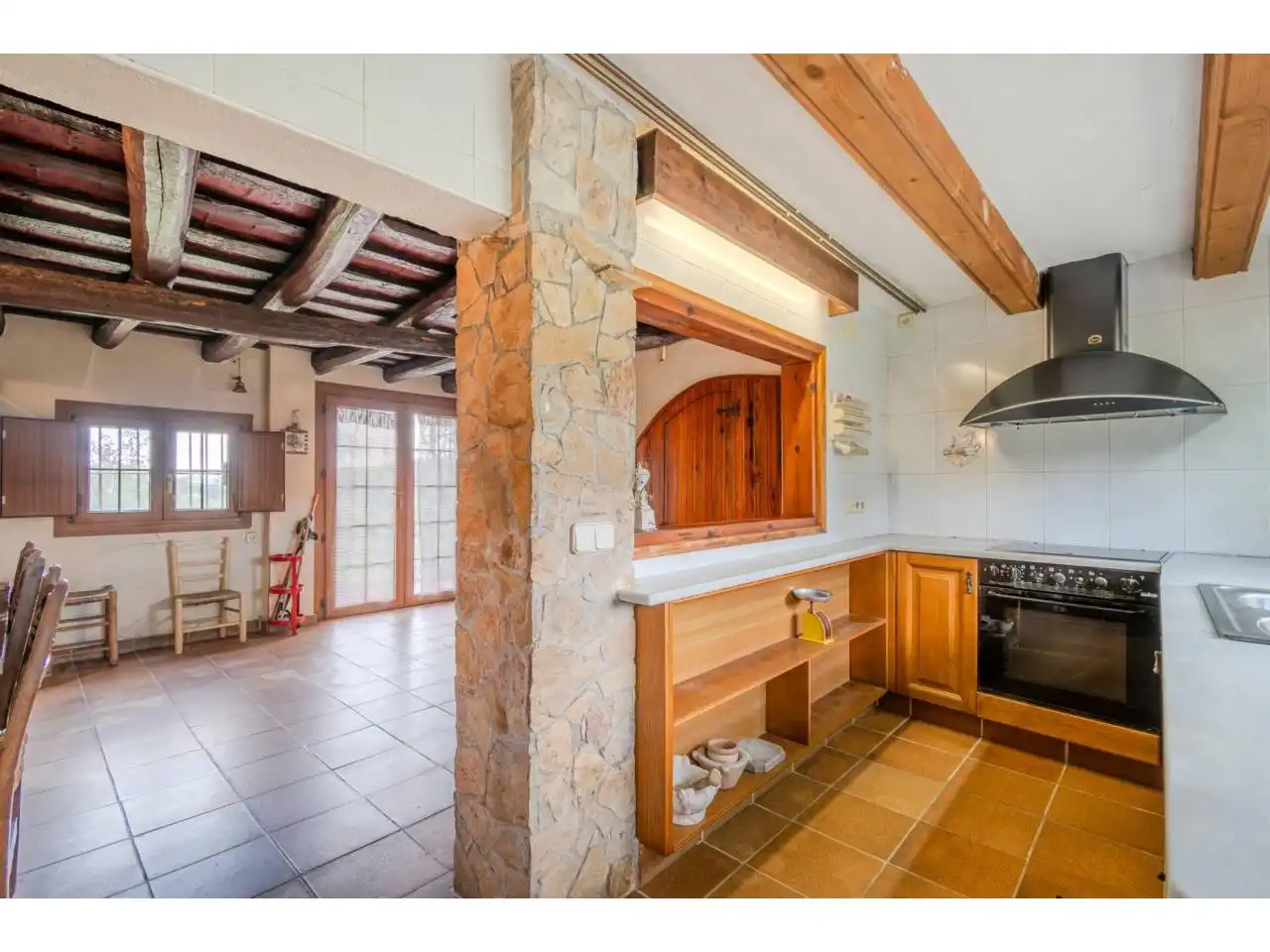 Cocina de Finca rústica en venta en Sils con Calefacción, Jardín privado y Terraza