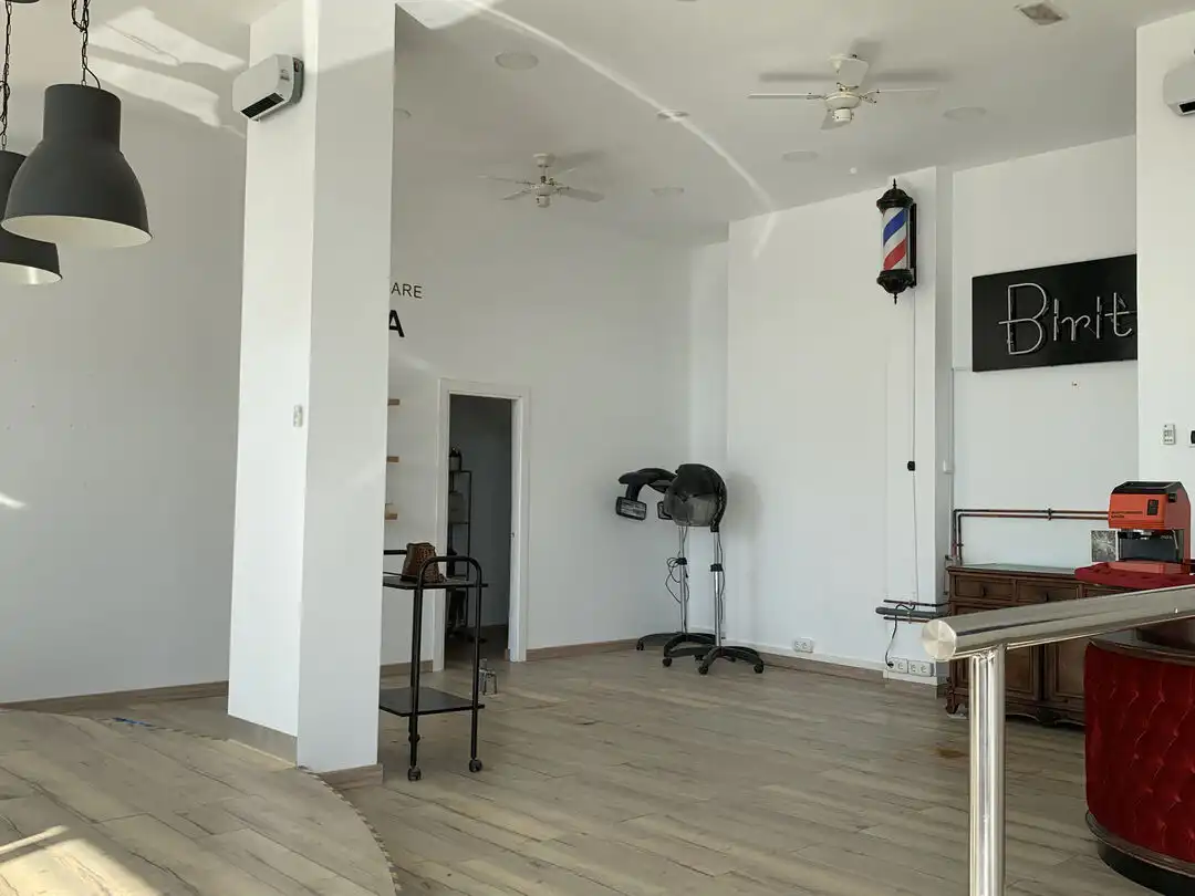 Commercial properties for sale in Zamudio  with Air Conditioner