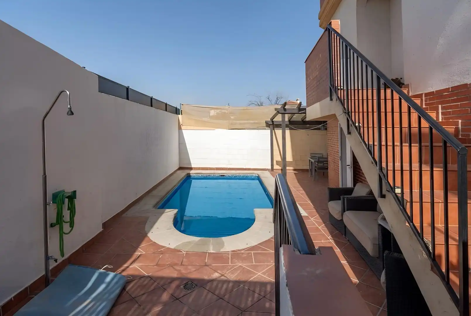 Piscina de Casa adosada en venta en Ogíjares con Aire acondicionado, Calefacción y Terraza