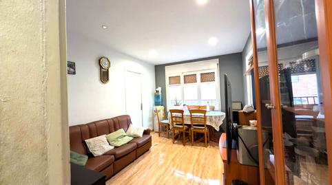 Foto 2 de Piso en venta en La Gavarra, Cornellà de Llobregat