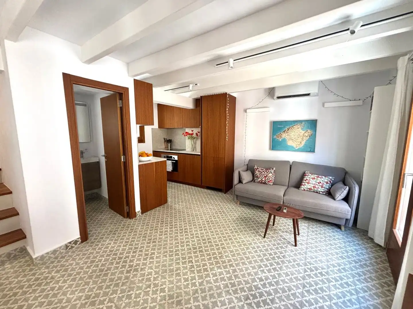 Flat for rent in Cort