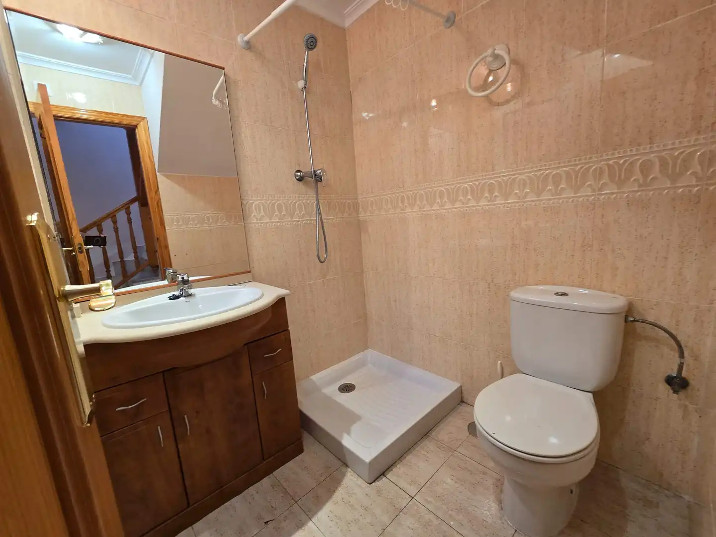 Baño de Apartamento de alquiler en Santa Pola con Aire acondicionado, Terraza y Trastero