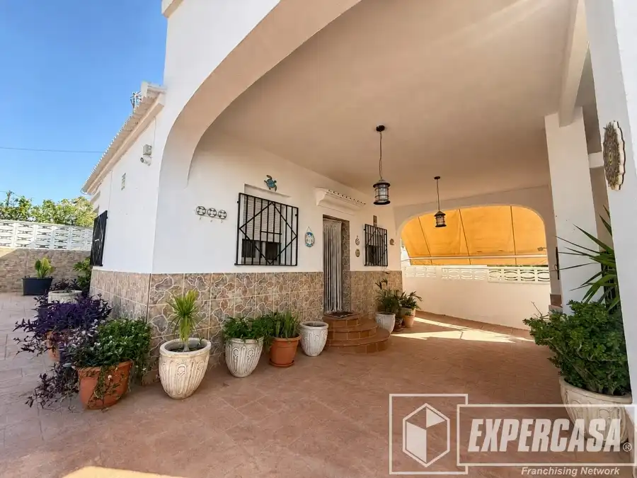 Casa o chalet en venta en Llíria con Aire acondicionado, Trastero y Piscina