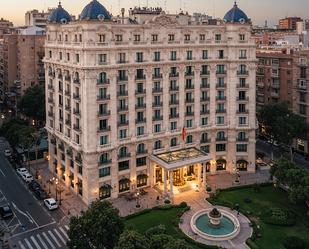 Vista exterior de Edifici en venda en  Valencia Capital