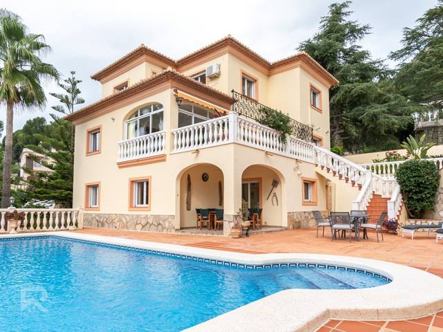 Casa-chalet en Venta en Calle Penya Roja en Barx