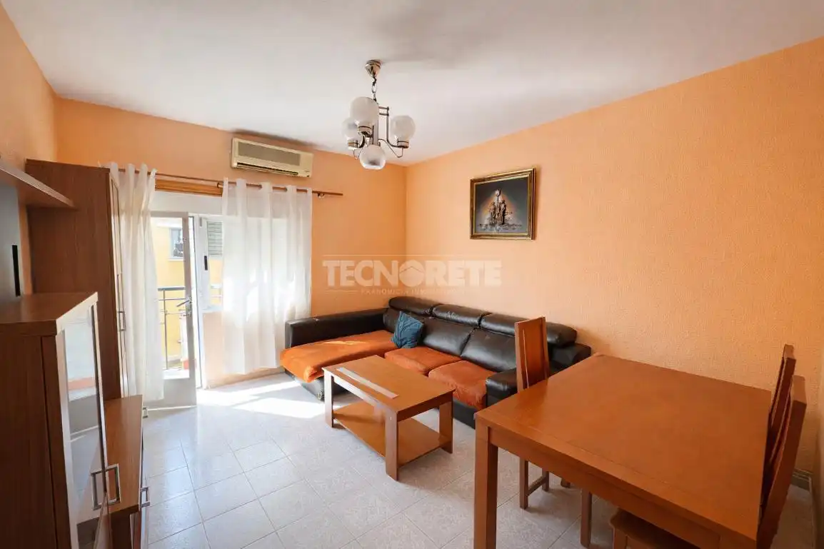 Living room of Flat for sale in  Madrid Capital  with Air Conditioner, Heating and Terrace