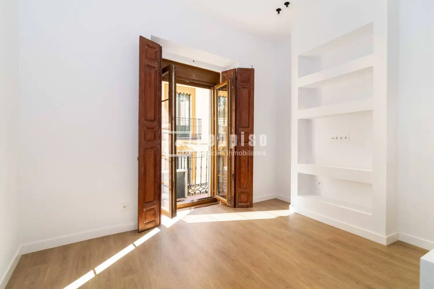 Schlafzimmer von Wohnung zum Verkauf in Madrid mit Klimaanlage, Heizung und Abstellraum