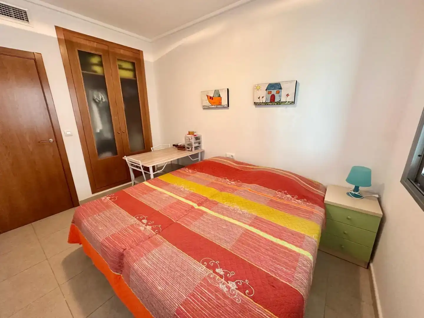 Dormitori de Apartament en venda en La Manga del Mar Menor amb Aire condicionat, Piscina i Balcó