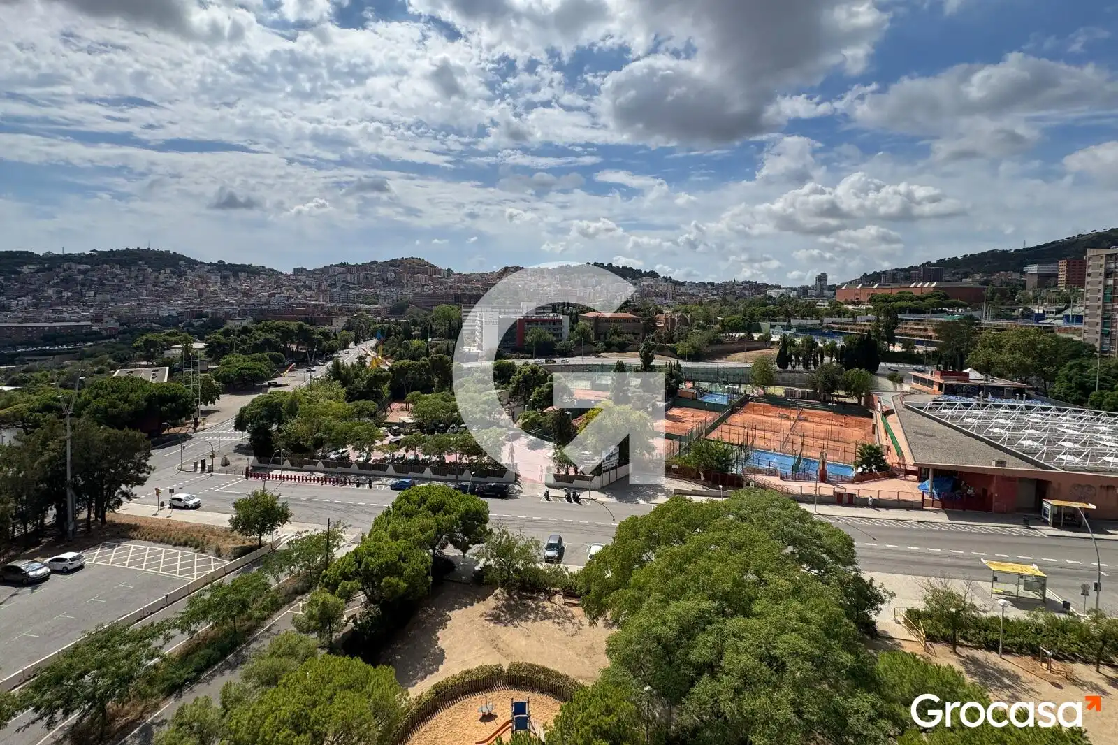 Vista exterior de Piso en venta en Barcelona con Aire acondicionado, Calefacción y Trastero