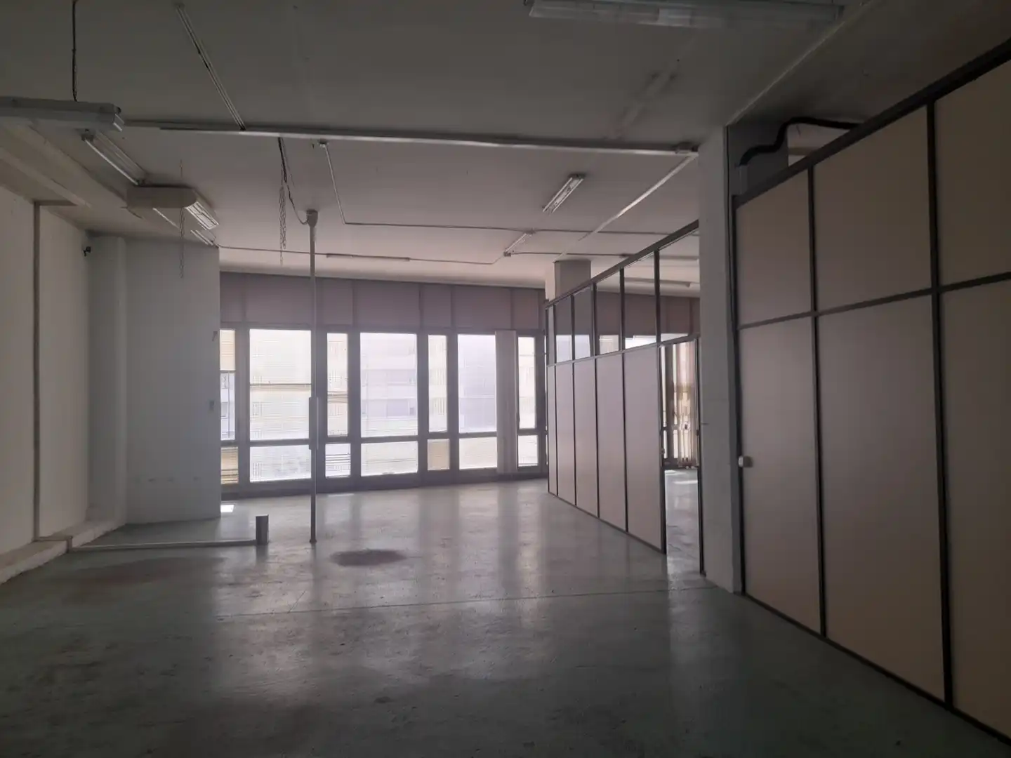 Oficina de lloguer en L'Hospitalet de Llobregat amb Aire condicionat i Calefacció