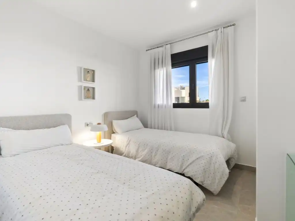 Dormitori de Apartament en venda en Orihuela