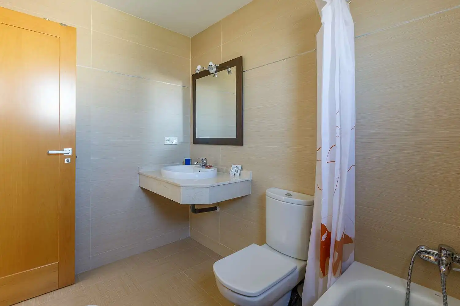 Apartments for rent in N/A, 9, Poniente - Faro