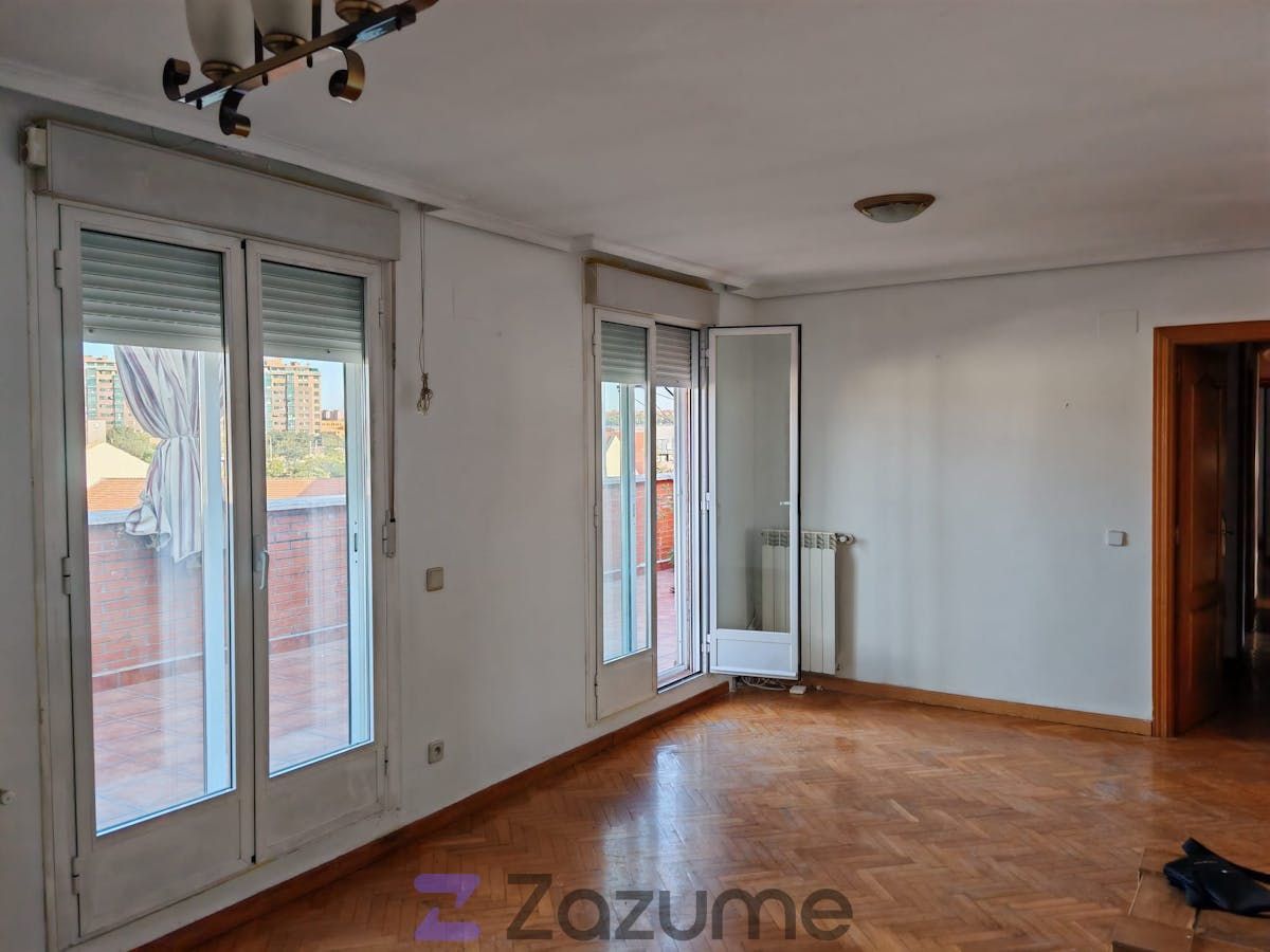 Dormitori de Àtic de lloguer en  Madrid Capital amb Aire condicionat, Calefacció i Parquet