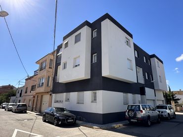 Dúplex con balcón en venta en Montbrió del Camp