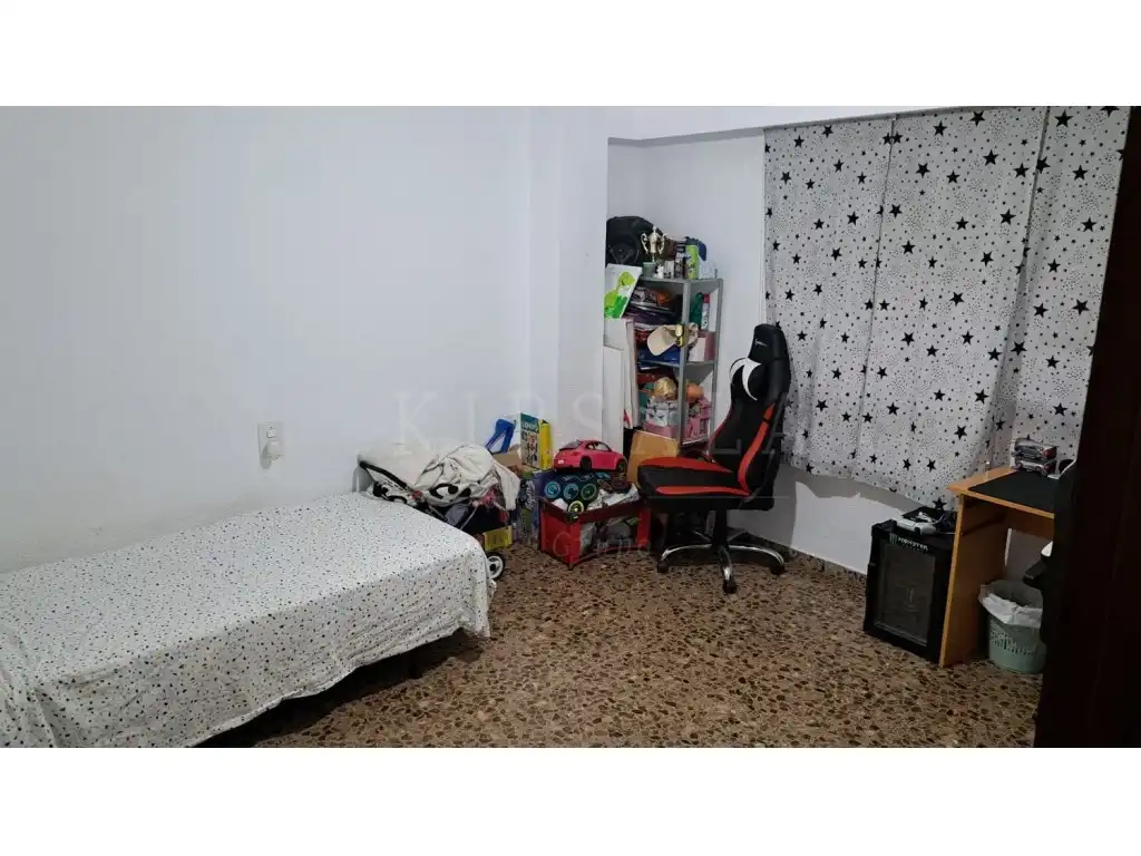 Bedroom of Flat for sale in Valencia  with Air Conditioner and Terrace