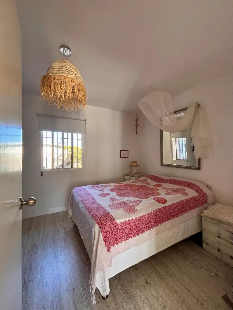 Habitación de Casa o chalet en venta en Alhaurín de la Torre con Aire acondicionado, Calefacción y Jardín privado