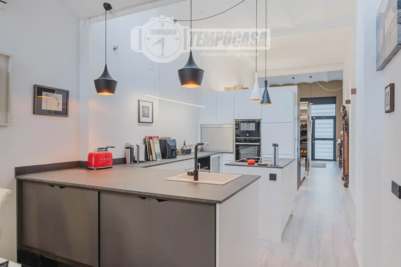 Kitchen of Flat for sale in Barcelona  with Air Conditioner, Heating and Balcony
