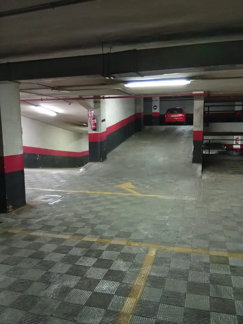 Aparcament de Garatge de lloguer en Madrid
