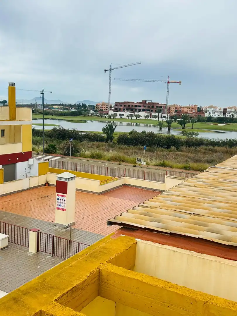 Terrassa de Casa adosada en venda en Los Alcázares amb Aire condicionat, Terrassa i Moblat