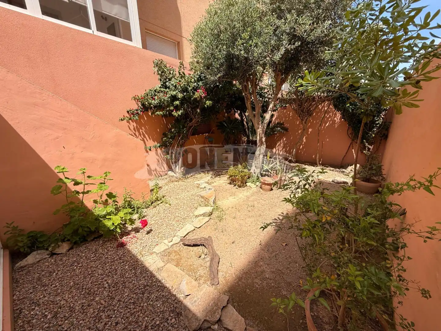 Garten von Erdgeschoss zum Verkauf in Santa Eulària des Riu mit Klimaanlage, Terrasse und Abstellraum