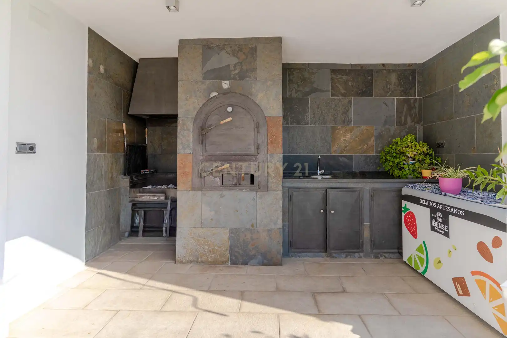 Terrassa de Casa o xalet en venda en Gójar amb Aire condicionat, Jardí privat i Traster