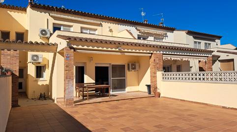 Foto 3 de Casa adosada en venda a Fortià, Girona