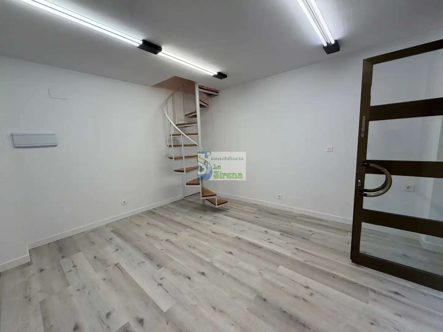Locale commerciale in affitto a Calle Eladio Laredo 7, imagen 5