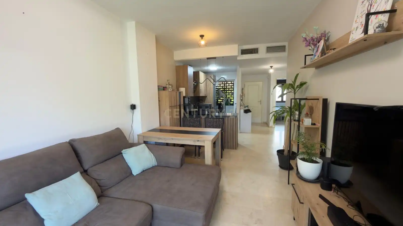 Sala de estar de Apartamento en venta en Mijas con Jardín privado, Trastero y Piscina comunitaria