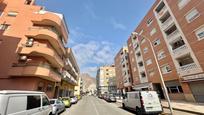 Vista exterior de Àtic en venda en Orihuela amb Aire condicionat i Terrassa