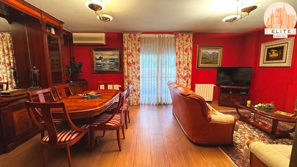 Sala de estar de Casa adosada en venta en Torrejón de la Calzada con Aire acondicionado, Calefacción y Jardín privado