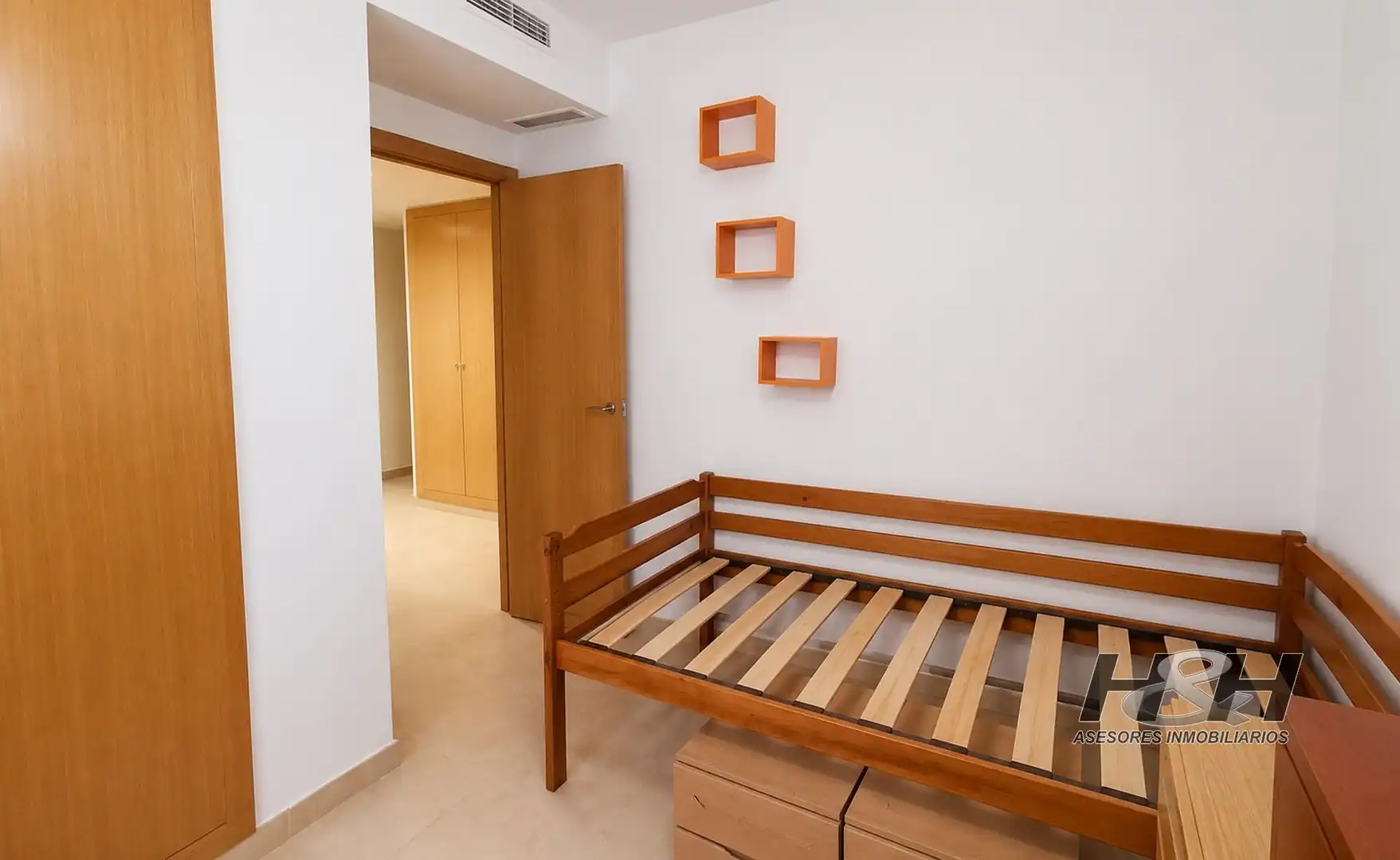 Habitación de Piso en venta en Benaguasil con Aire acondicionado, Calefacción y Terraza