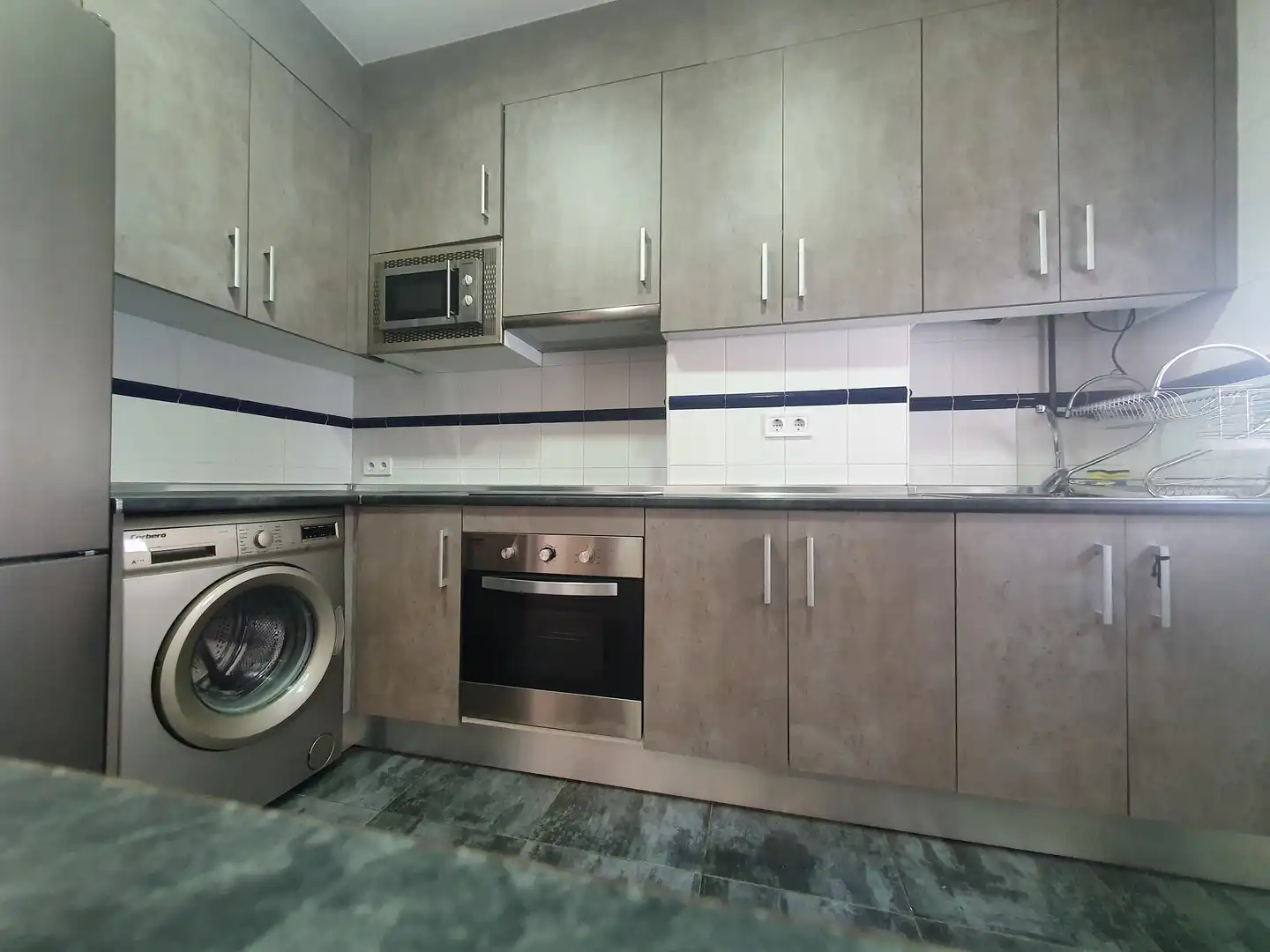 Apartamento de alquiler en Calle de la Cabeza, Embajadores - Lavapiés