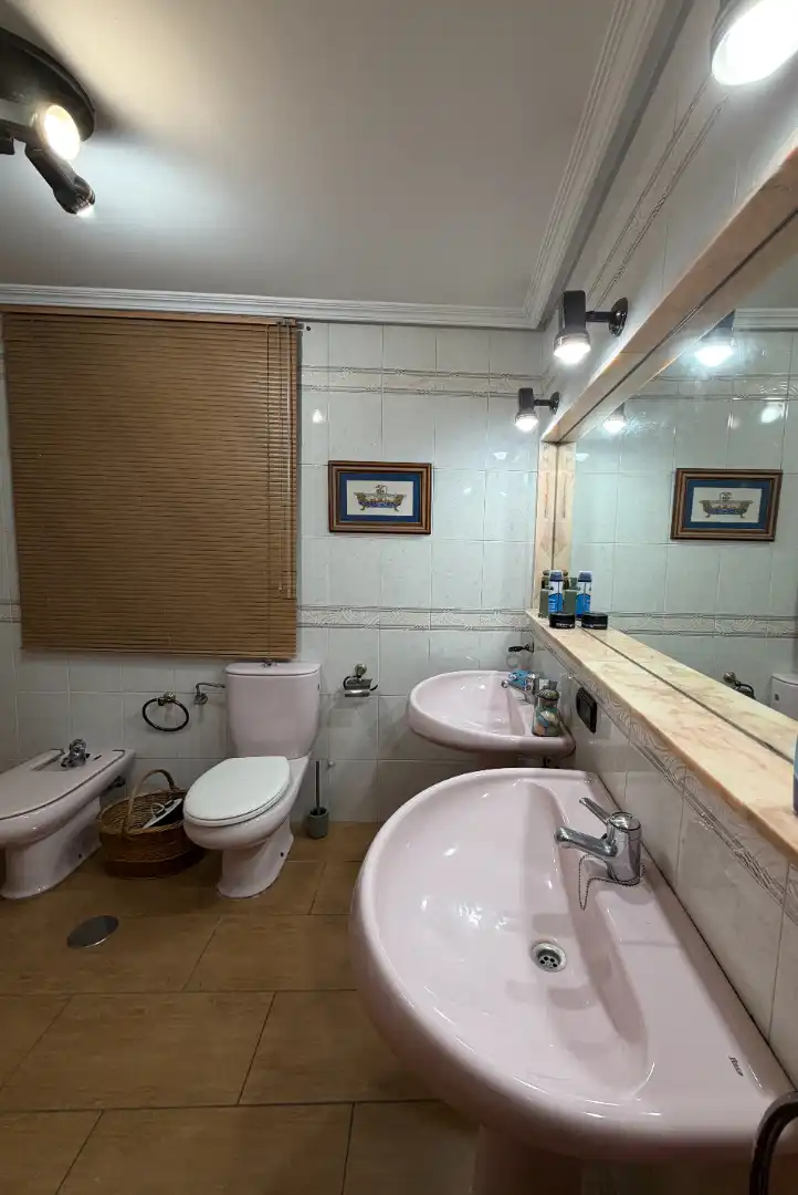 Bathroom of Houses for sale in Úbeda  with Air Conditioner, Heating and Storage room