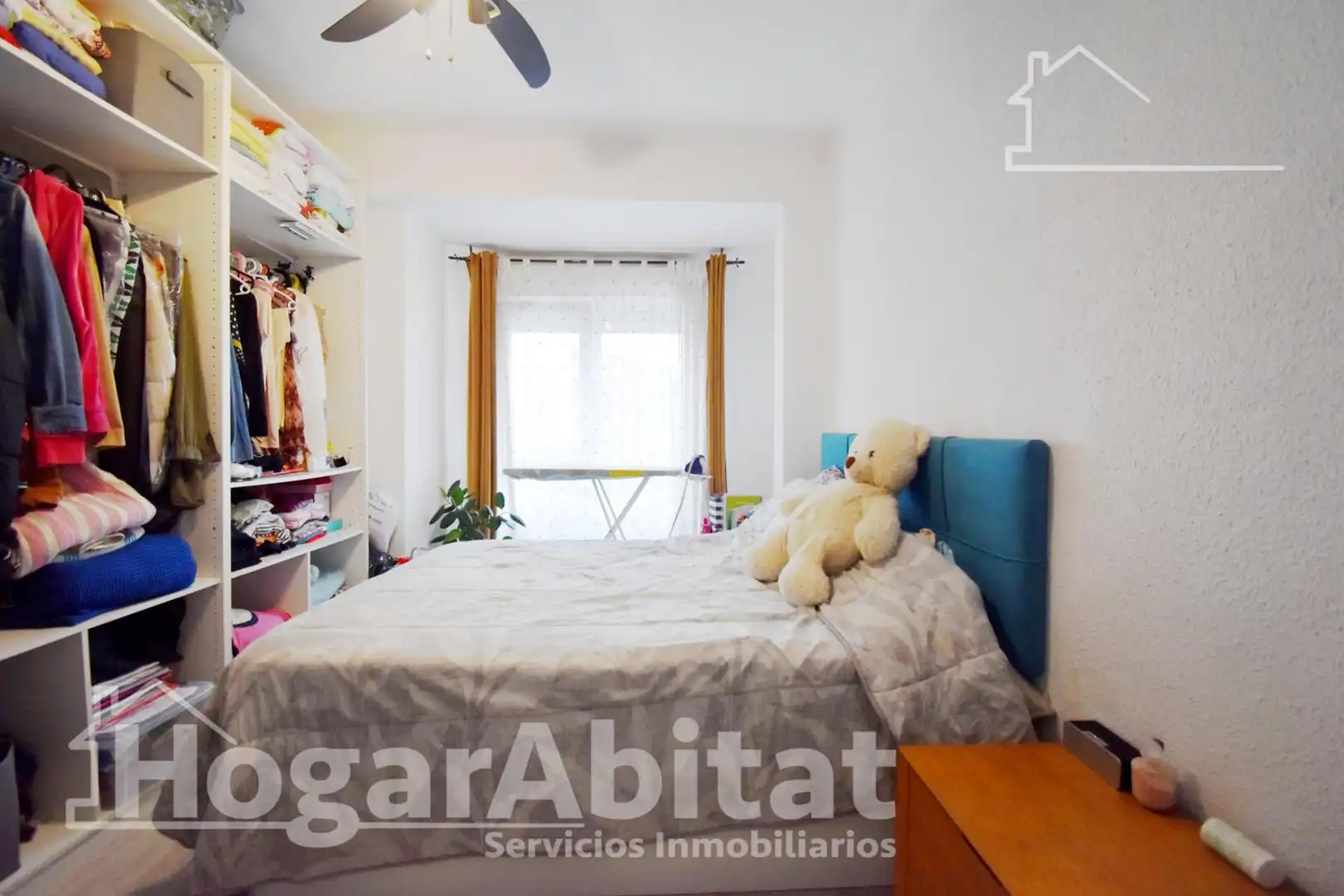 Bedroom of Flat for sale in Oliva  with Parquet flooring, Furnished and Balcony